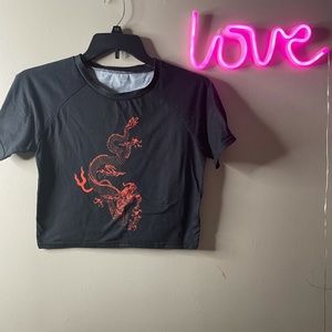 dragon crop top🐉